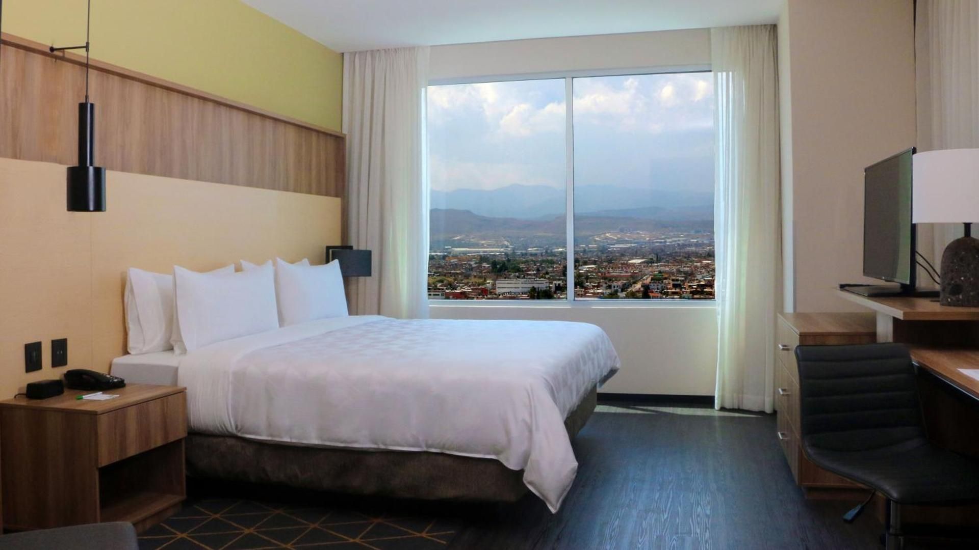 2 Queen Standard City View