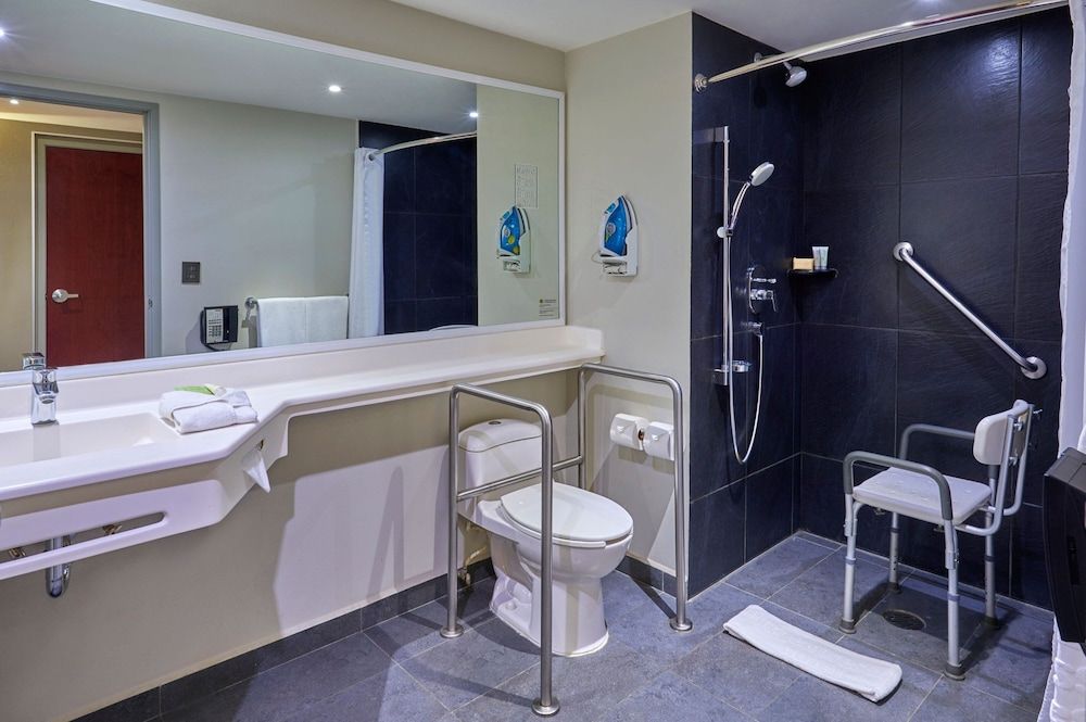 City Express by Marriott Hermosillo Room, 1 Queen Bed, Non Smoking 4