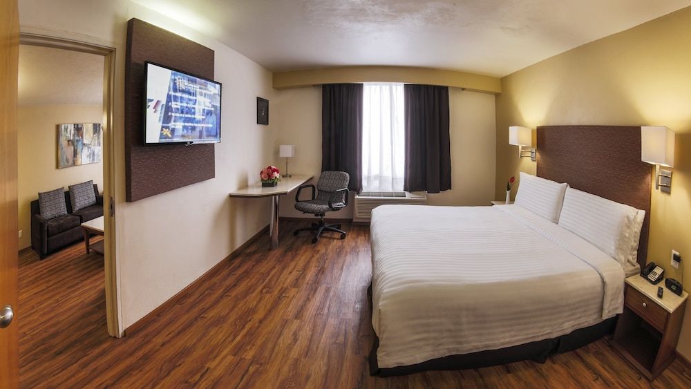 Suite, 1 King Bed
