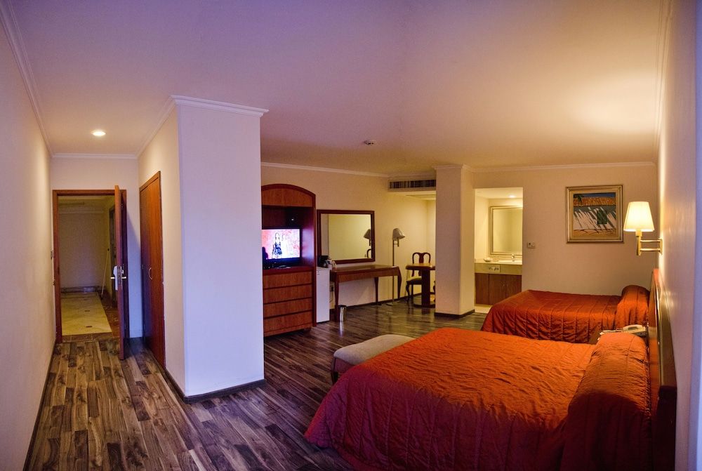 Gran Hotel Diligencias Standard Double Room 11