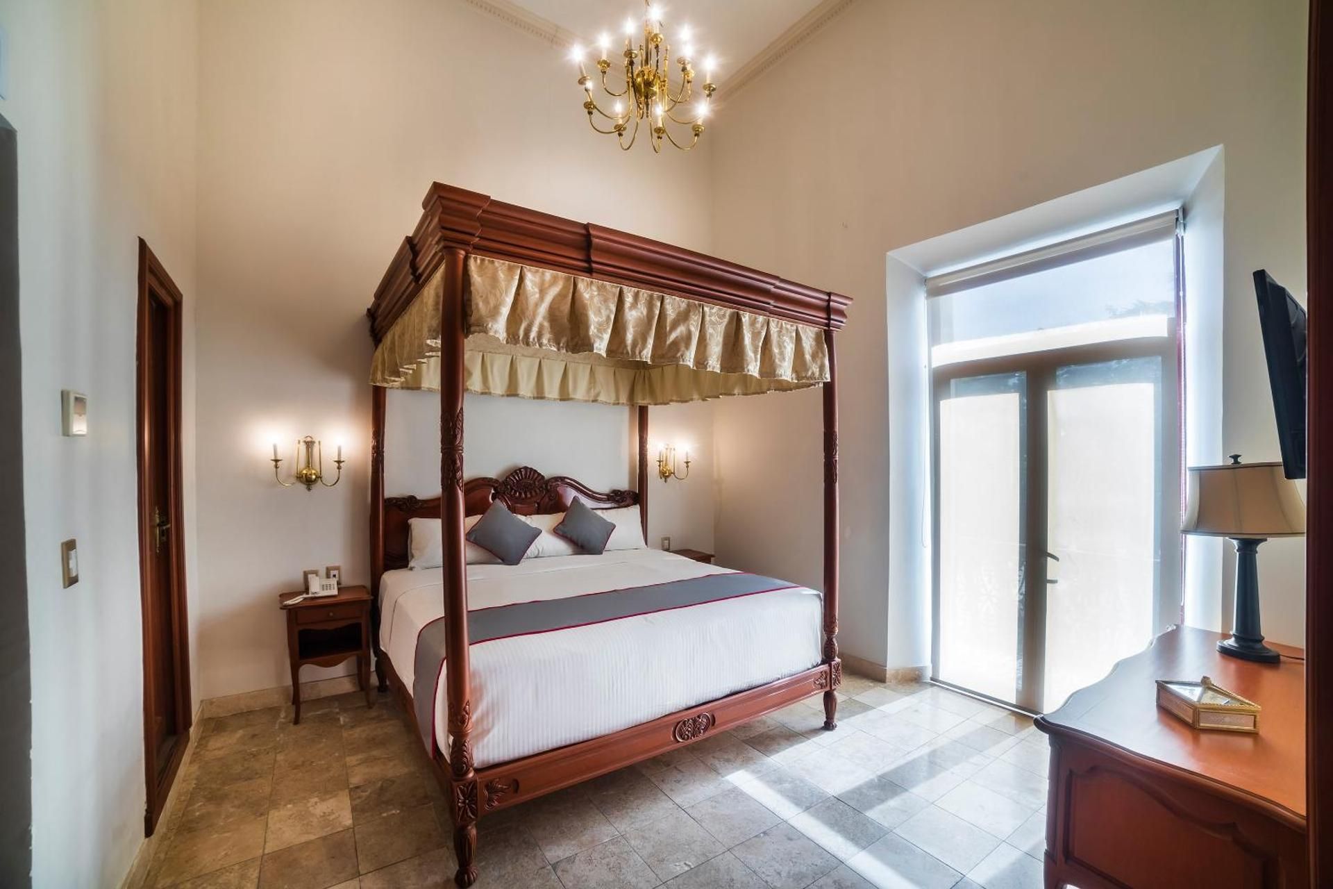 Hotel Imperial Suite