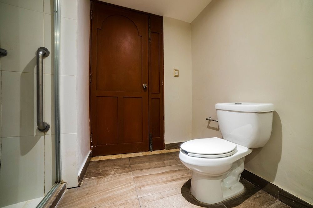 Hotel Imperial Standard Room, 2 Double Beds 7