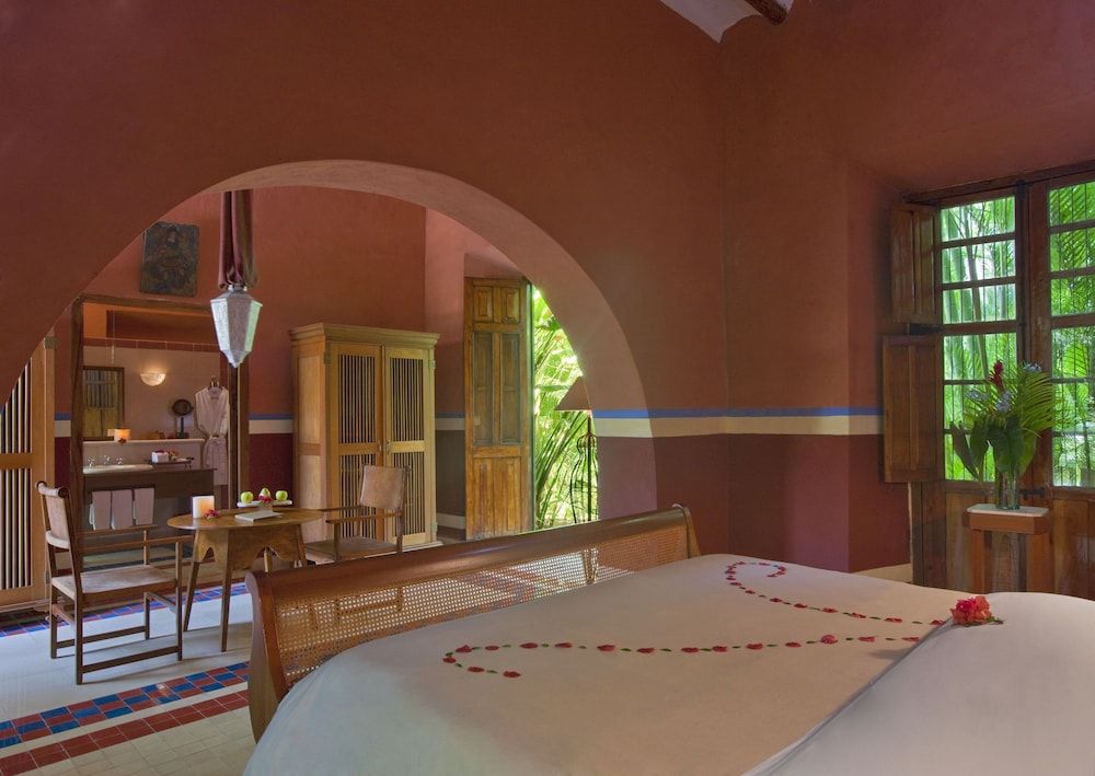 Suite, 1 King Bed