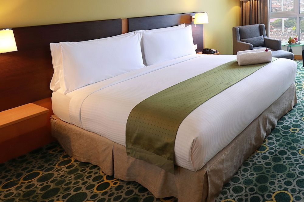Holiday Inn Melaka by IHG Standard Room, 1 King Bed, City View