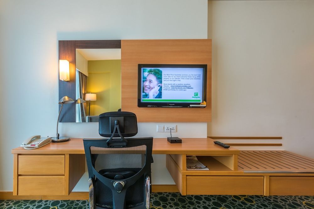 Holiday Inn Melaka by IHG Standard Room 5
