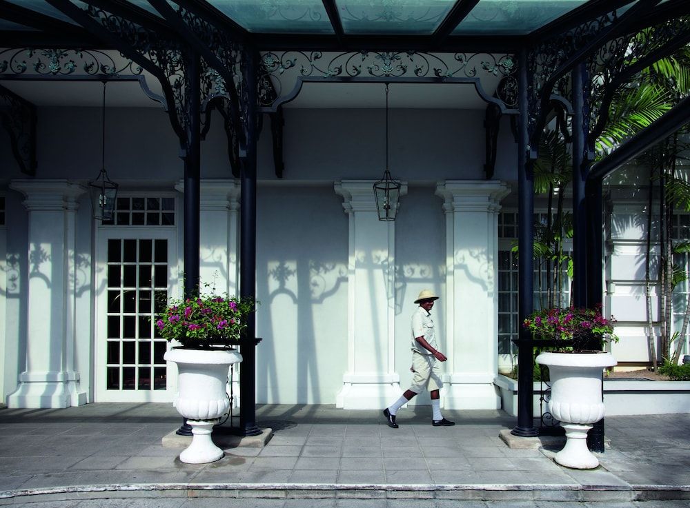 undefined Eastern And Oriental Hotel 9