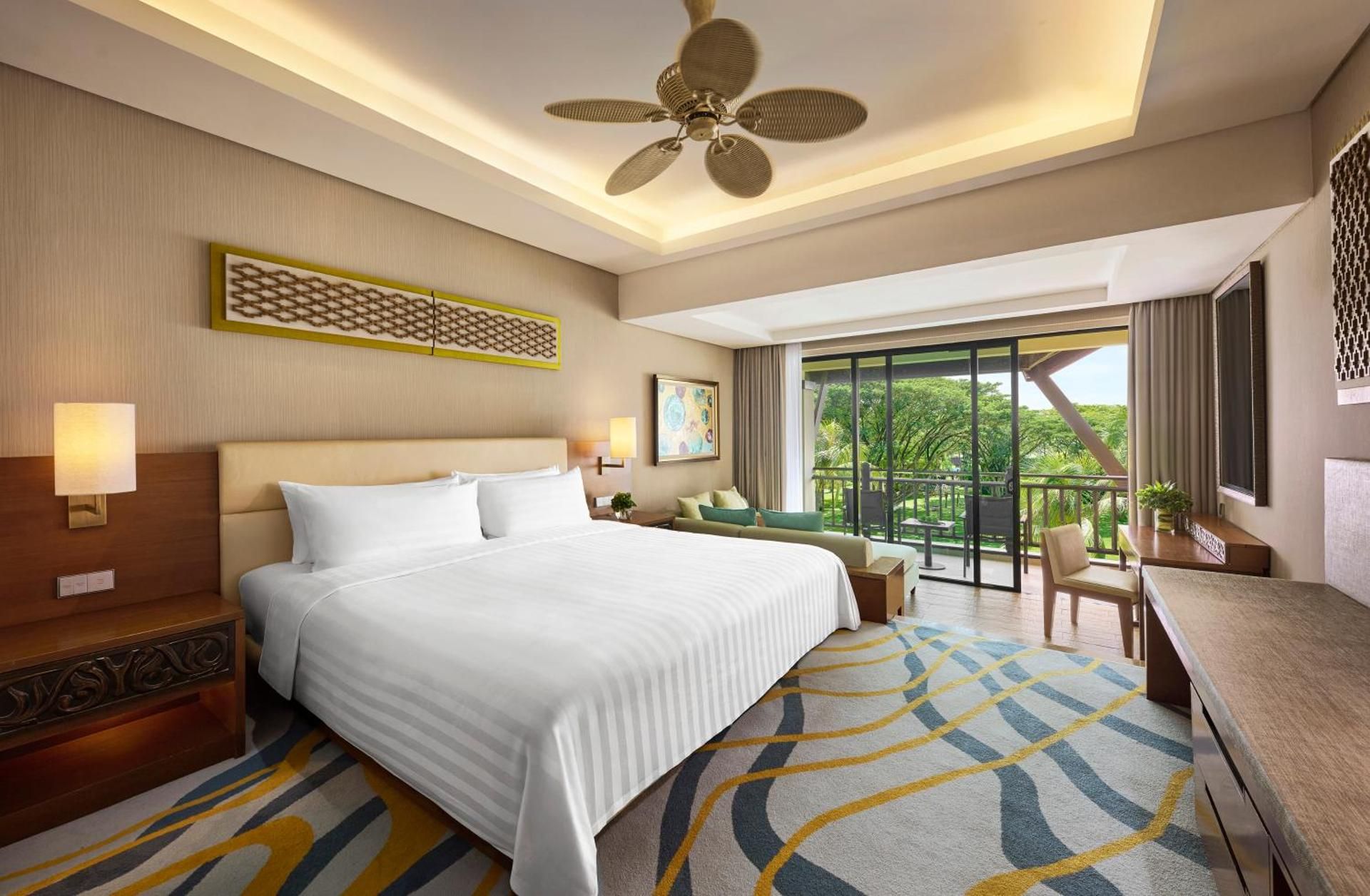 Garden Wing Deluxe King Room