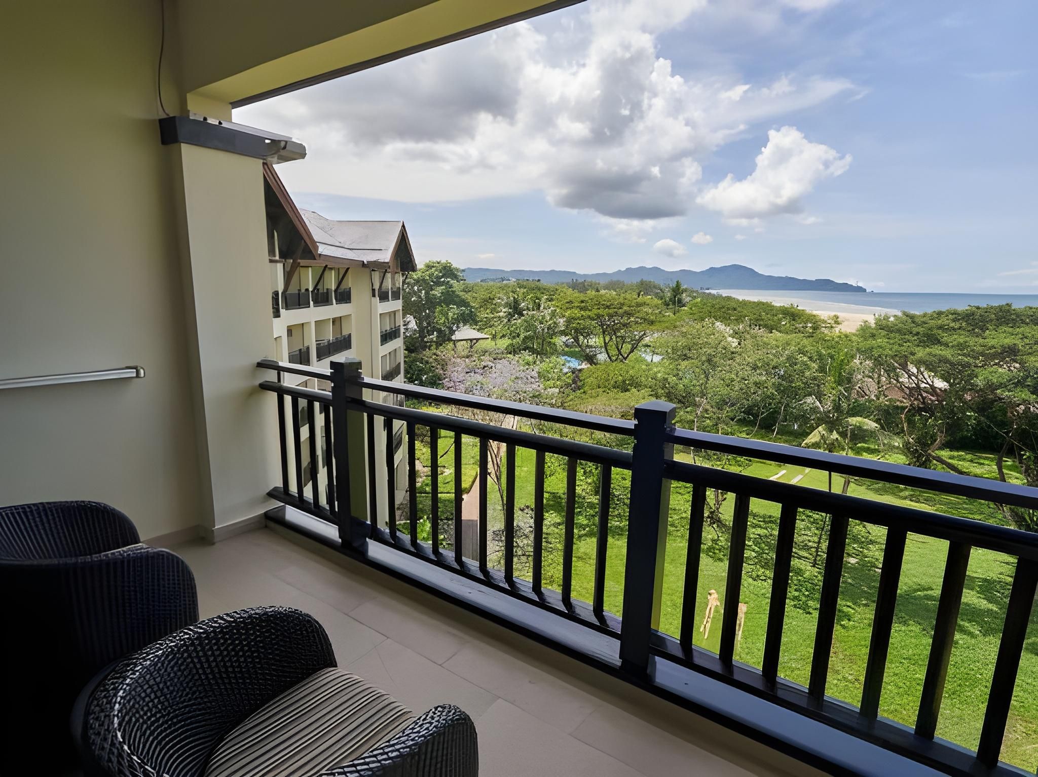 Garden Wing Deluxe Twin Room with Sea View