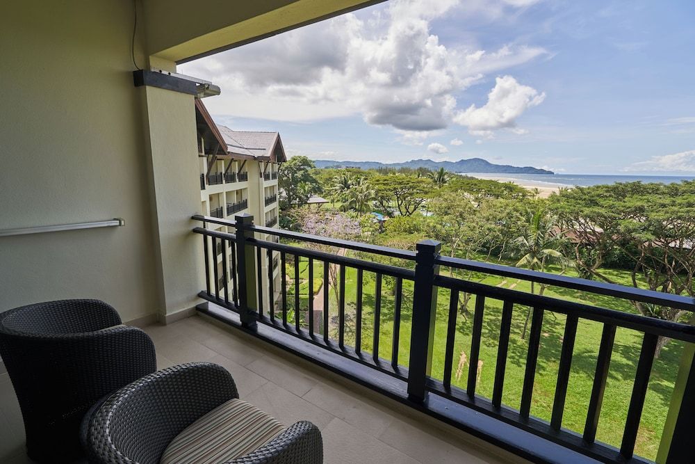 Garden Deluxe Seaview (King)