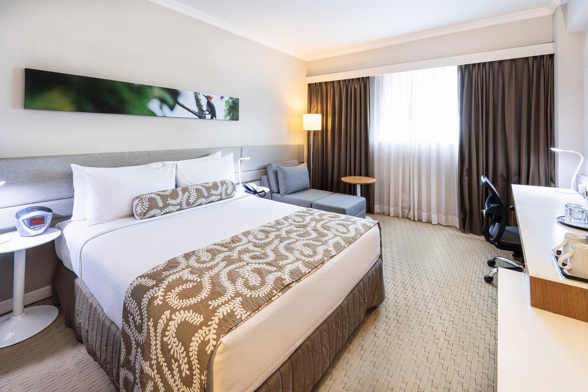 1 Queen Bed Non-Smoking