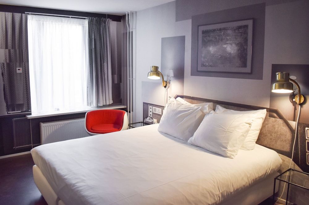 undefined Hotel The Exchange 4