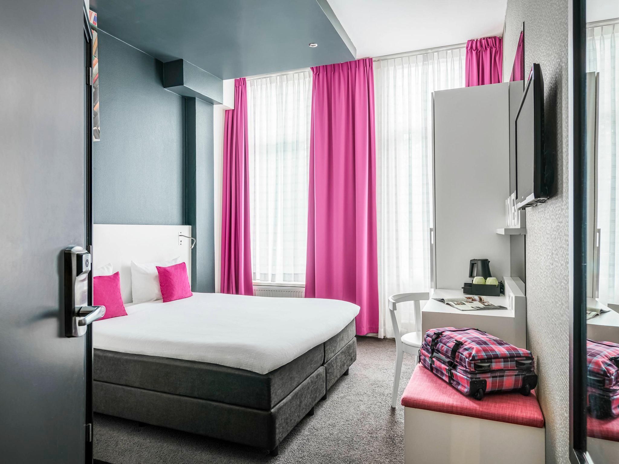 undefined ibis Styles Amsterdam Amstel 5