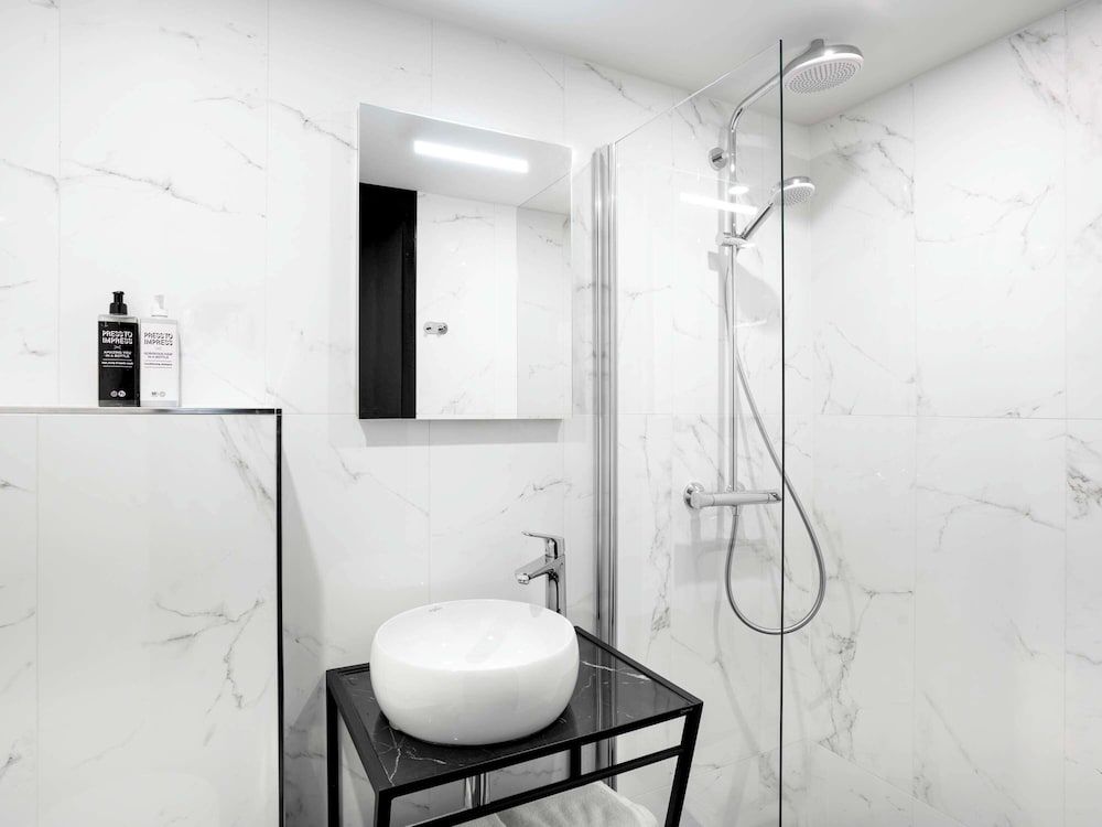 ibis Styles Amsterdam Amstel Twin Room, 2 Twin Beds (Basement) 8