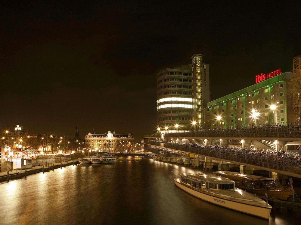 undefined ibis Amsterdam Centre 6