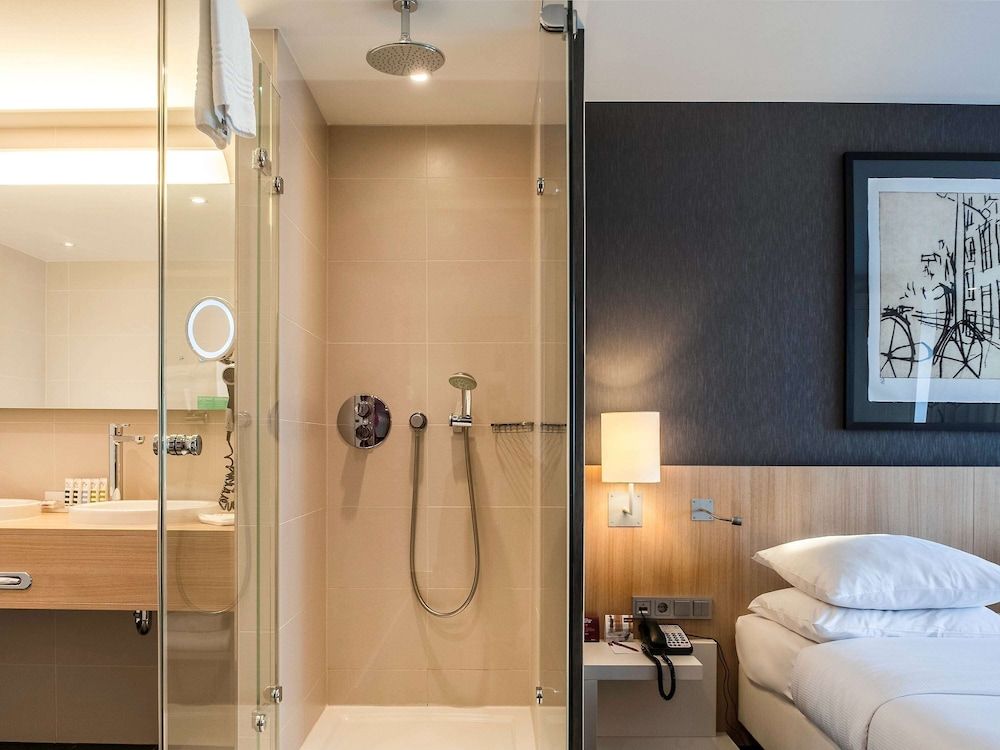 undefined Mercure Amsterdam City 6