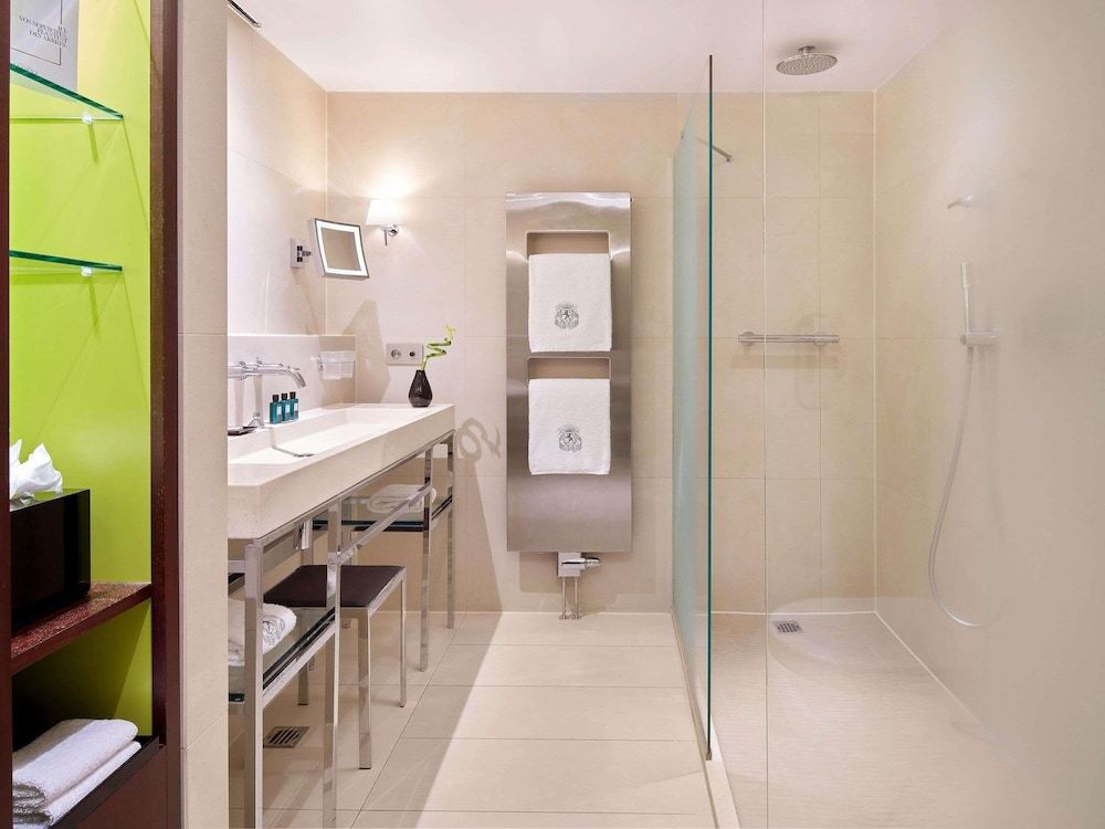 Sofitel Legend The Grand Amsterdam Superior Room, 1 Queen Bed, City View (Garden, courtyard or City view) 5