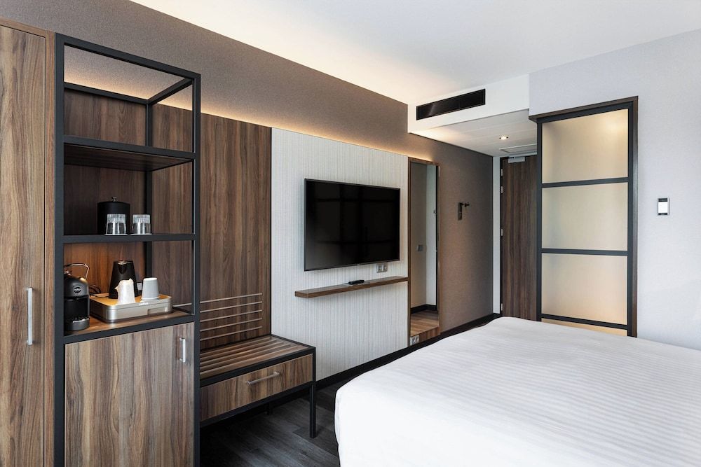 Comfort Room, 1 King Bed, Non Smoking