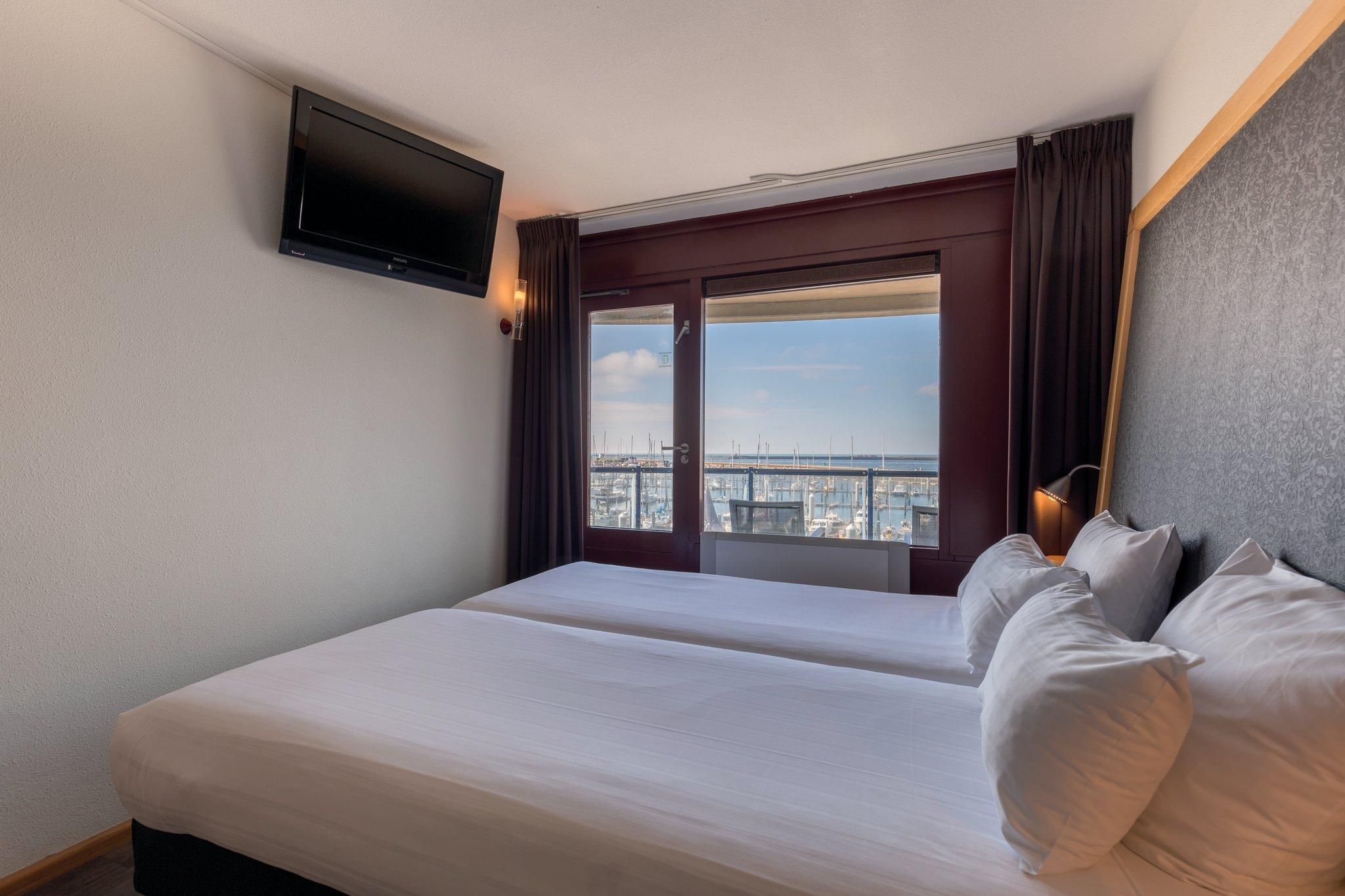 Leonardo Hotel Ijmuiden Seaport Beach Twin Room 2