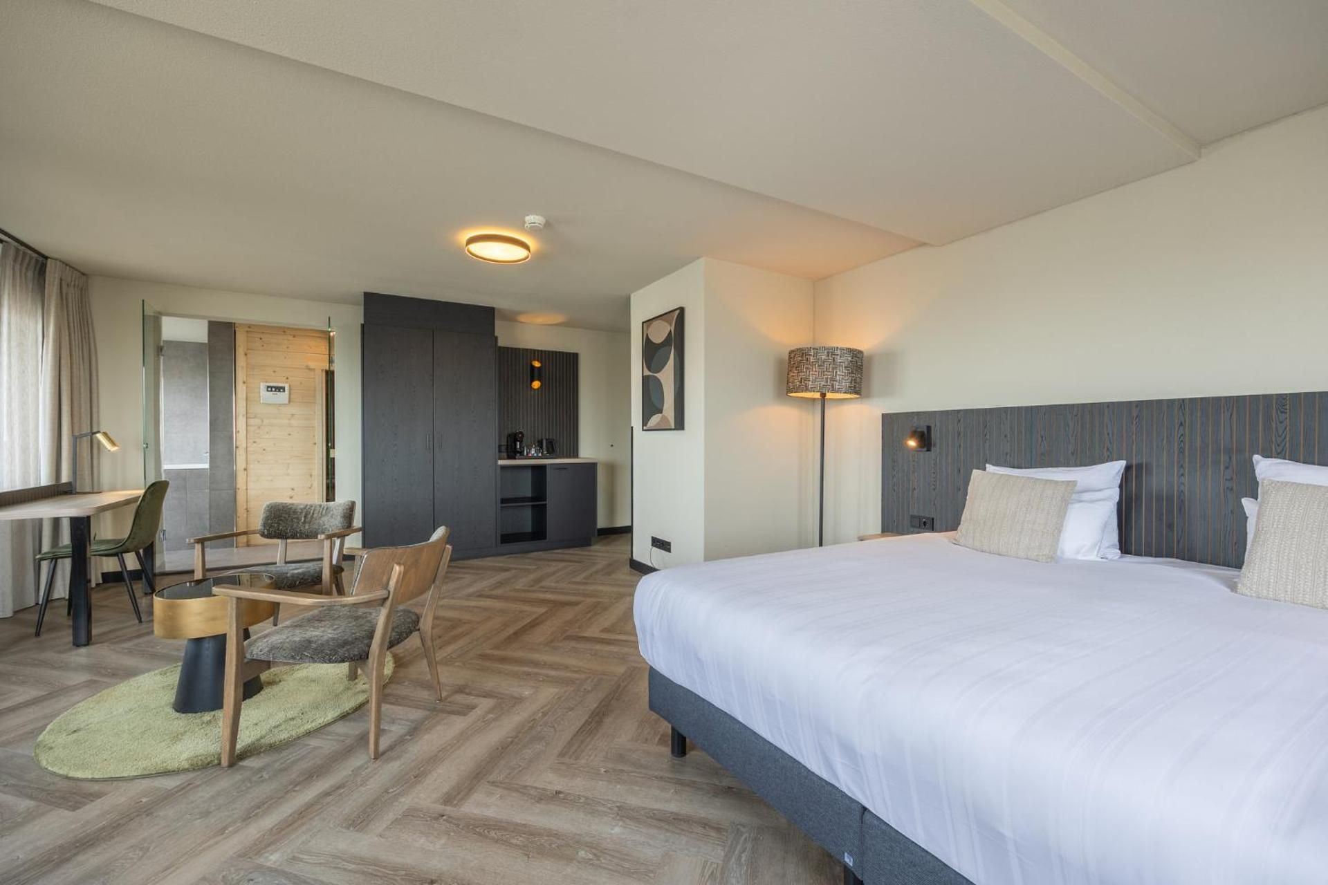 Leonardo Hotel Ijmuiden Seaport Beach Wellness Suite