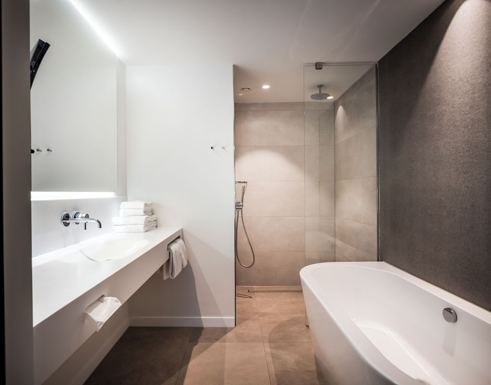 Van der Valk Hotel Maastricht Comfort Twin Room (Plus) 3