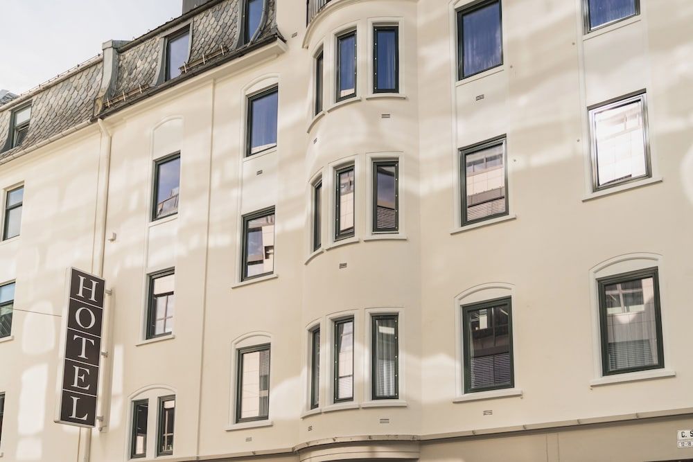 undefined Heimen Hotel 8