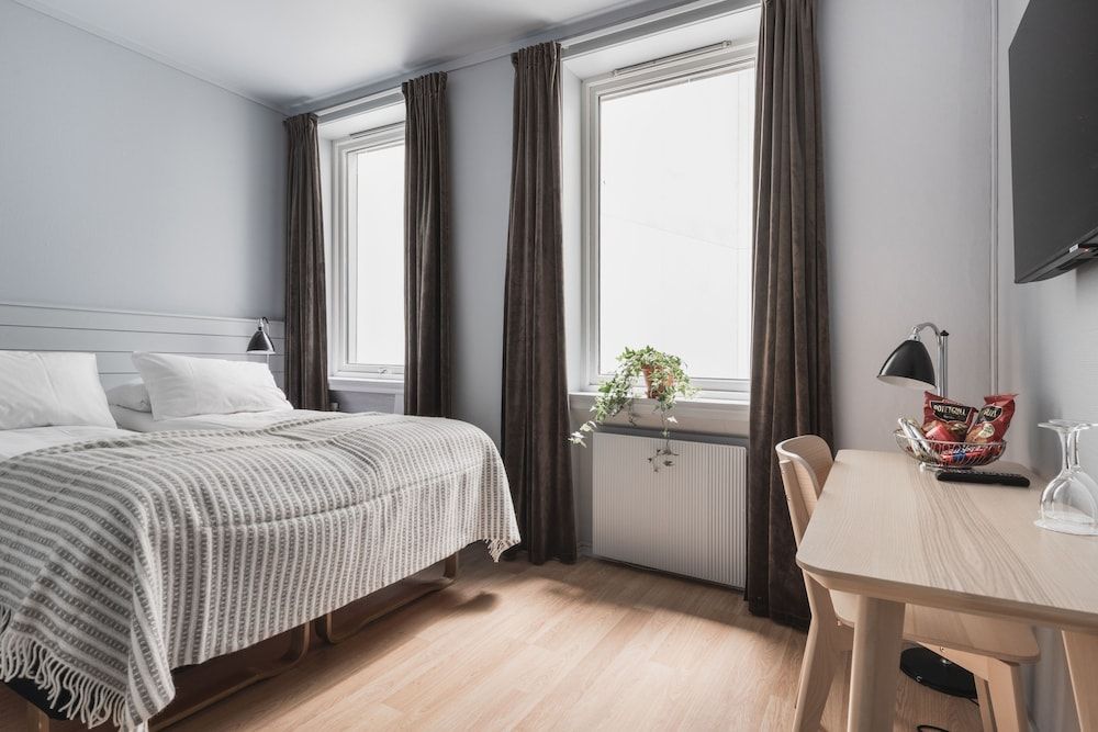 Heimen Hotel Standard Double Room 3