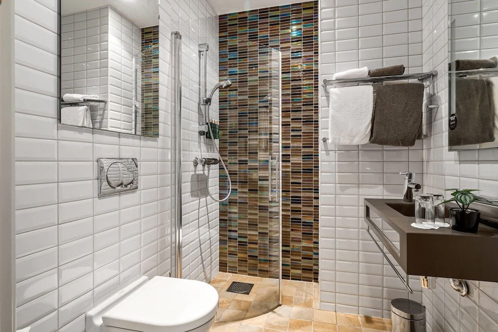 Clarion Hotel Admiral Standard Room, 1 Double Bed, Non Smoking 5