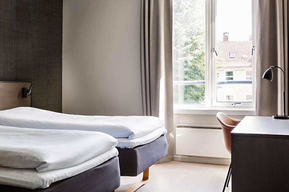 Comfort Hotel Bergen Standard Room, 2 Twin Beds, Non Smoking 2