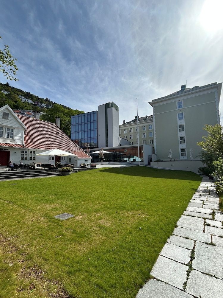 undefined Grand Hotel Terminus 2