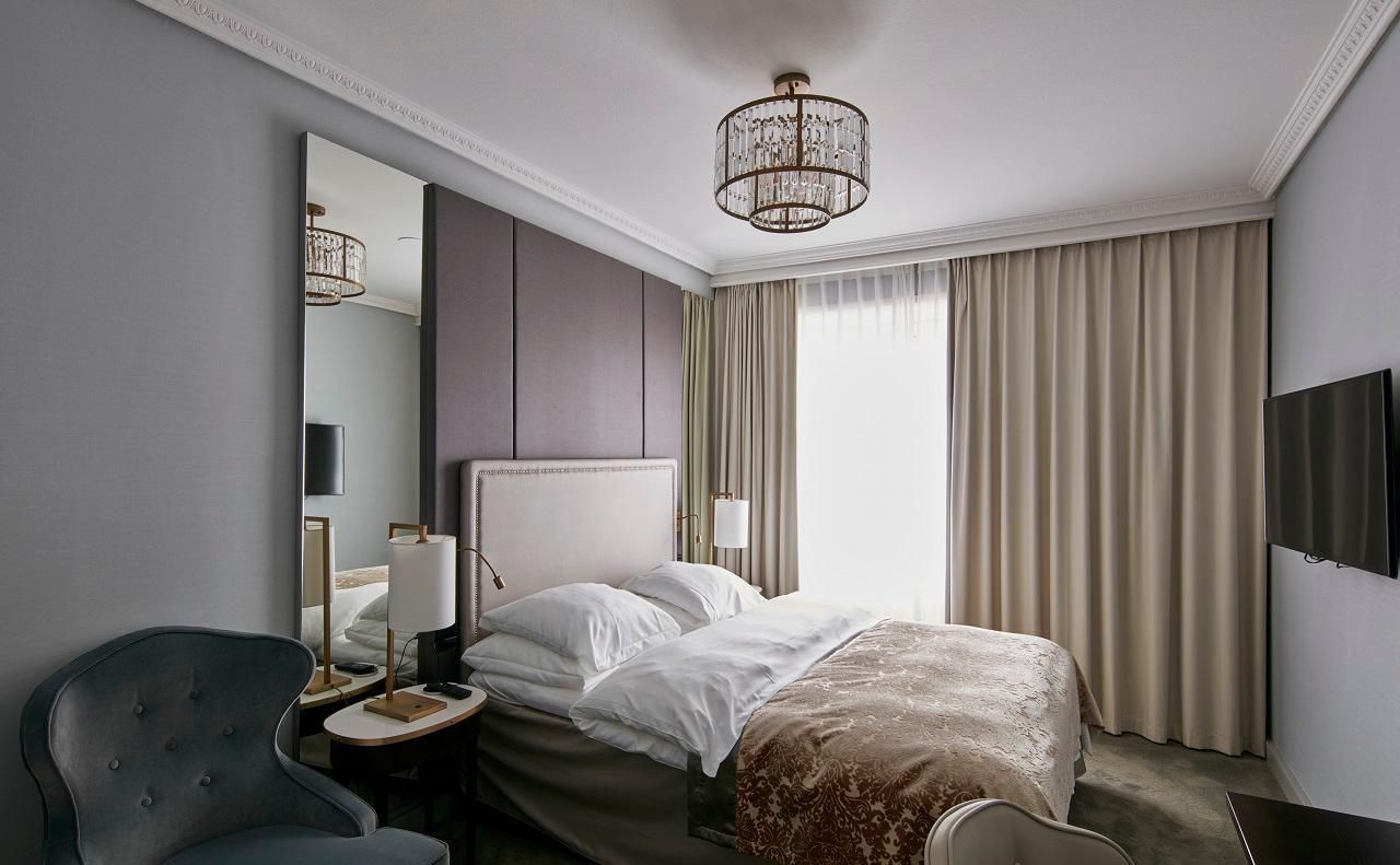 Grand Classic Room