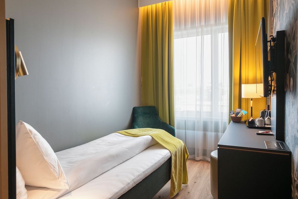 undefined Thon Hotel Opera 5