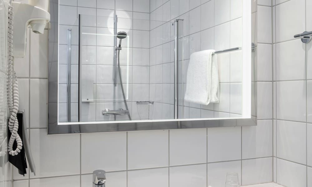 Thon Hotel Opera Standard Twin Room, Non Smoking 3