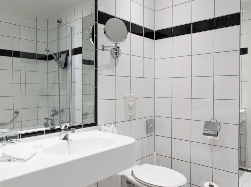 undefined Thon Hotel Opera 8