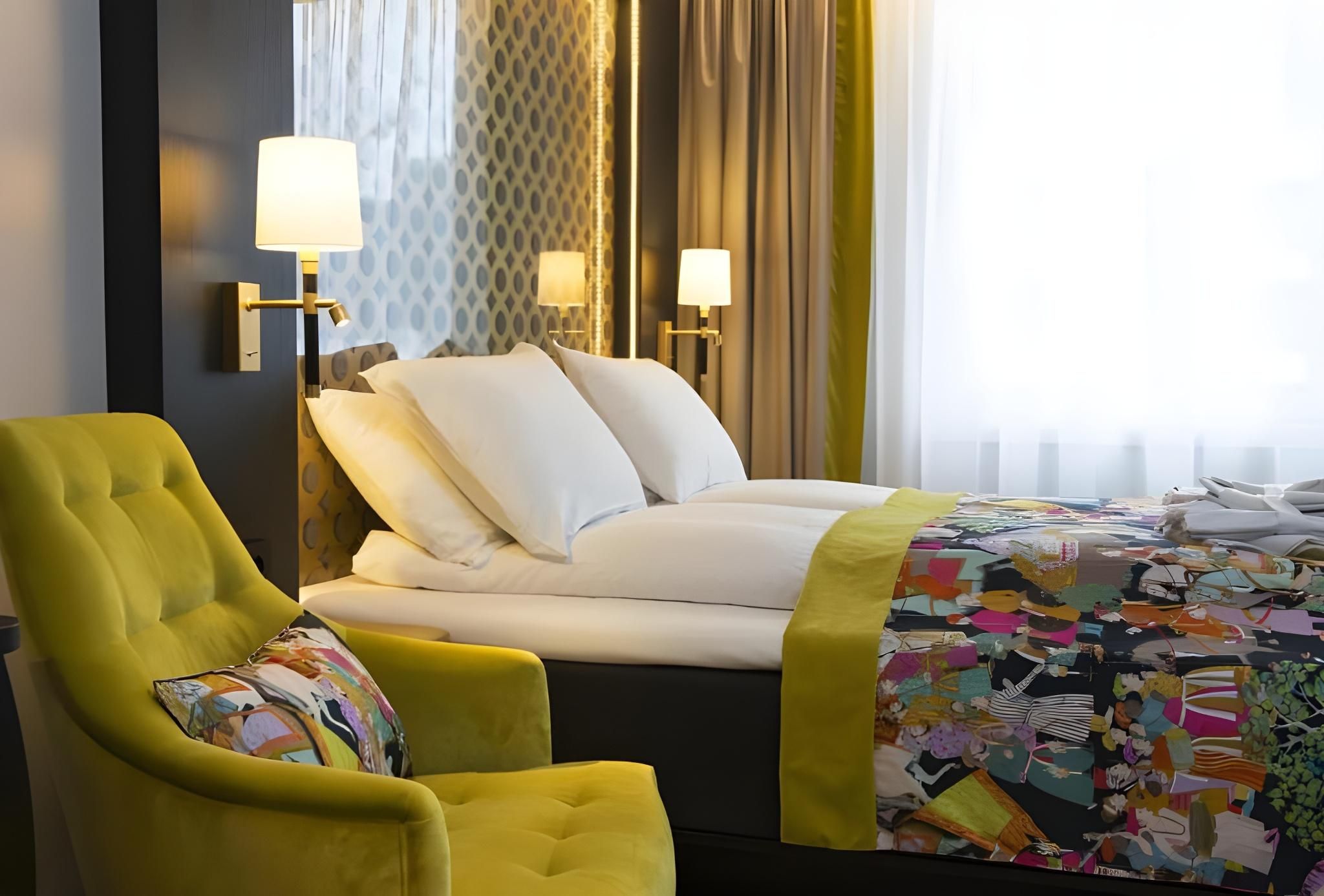 Standard Queen Room