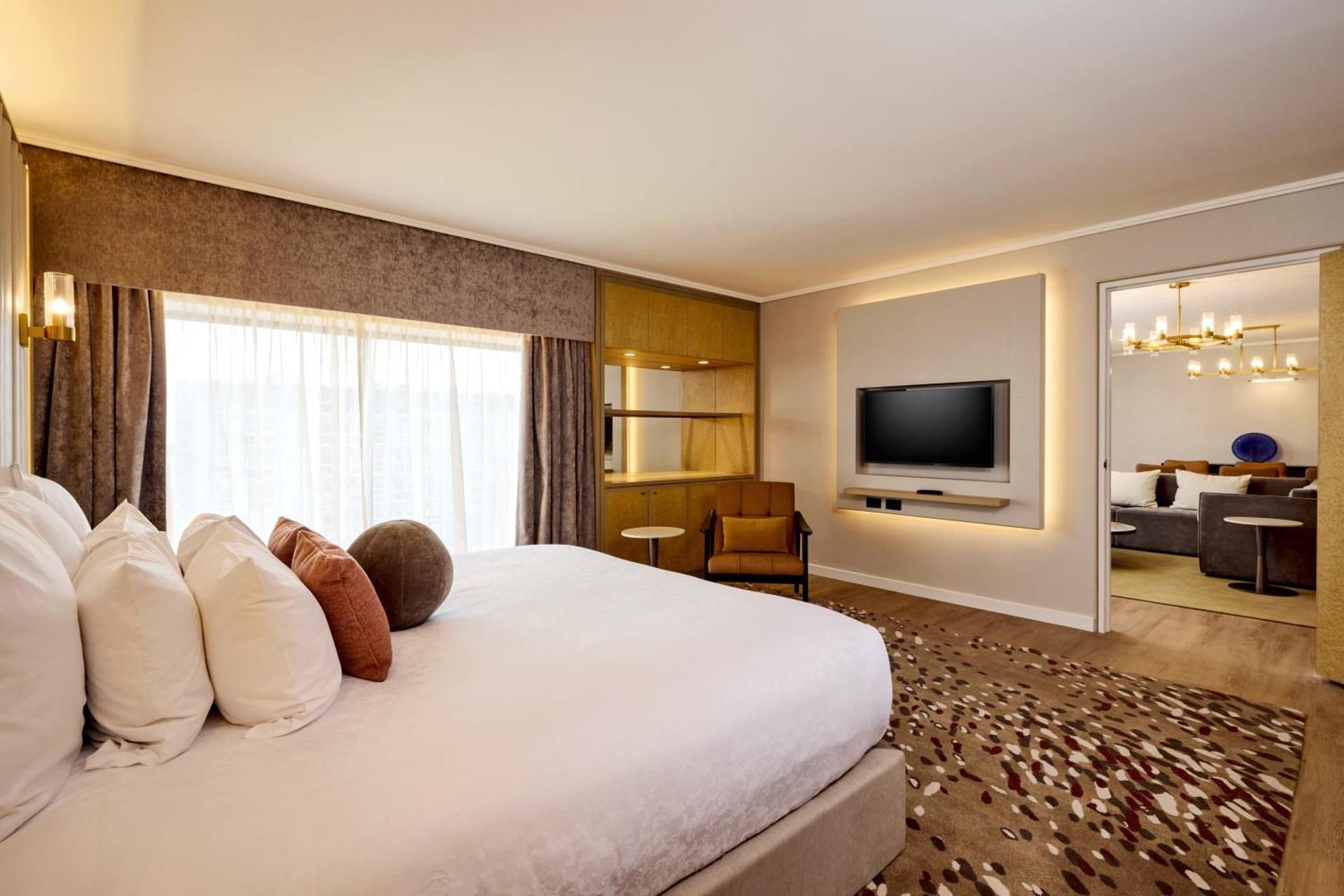 M Suite with Club Access