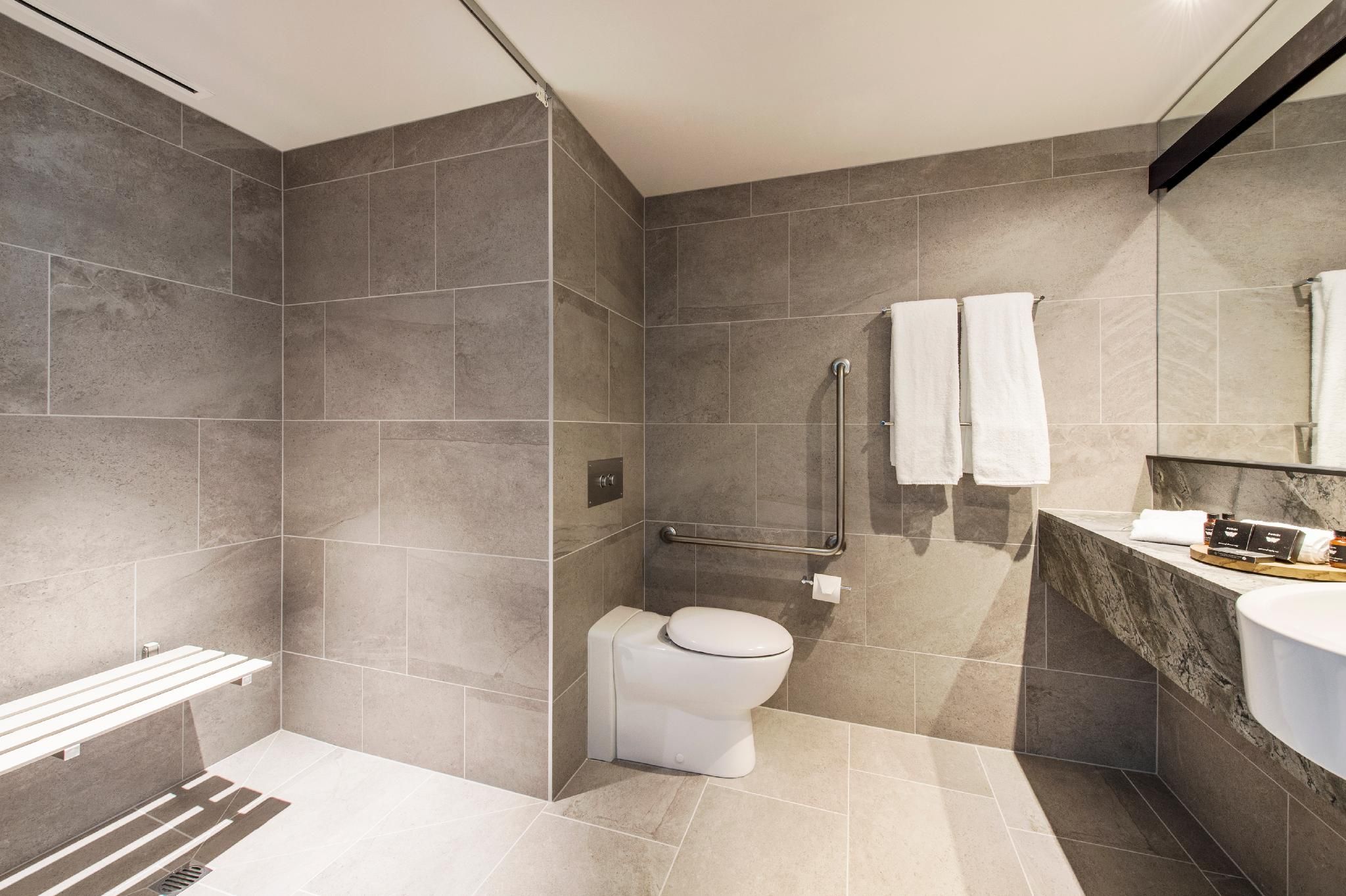 The Grand by SkyCity Accessible King 3