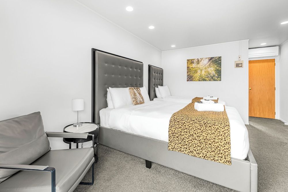 Auckland Airport Motel Triple Studio (No Shuttle included)