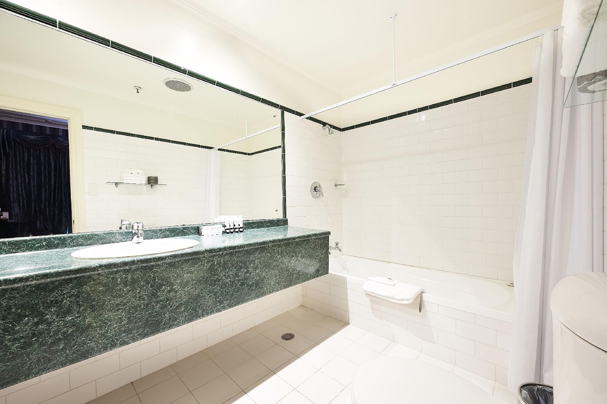 undefined Prince's Gate Hotel 6