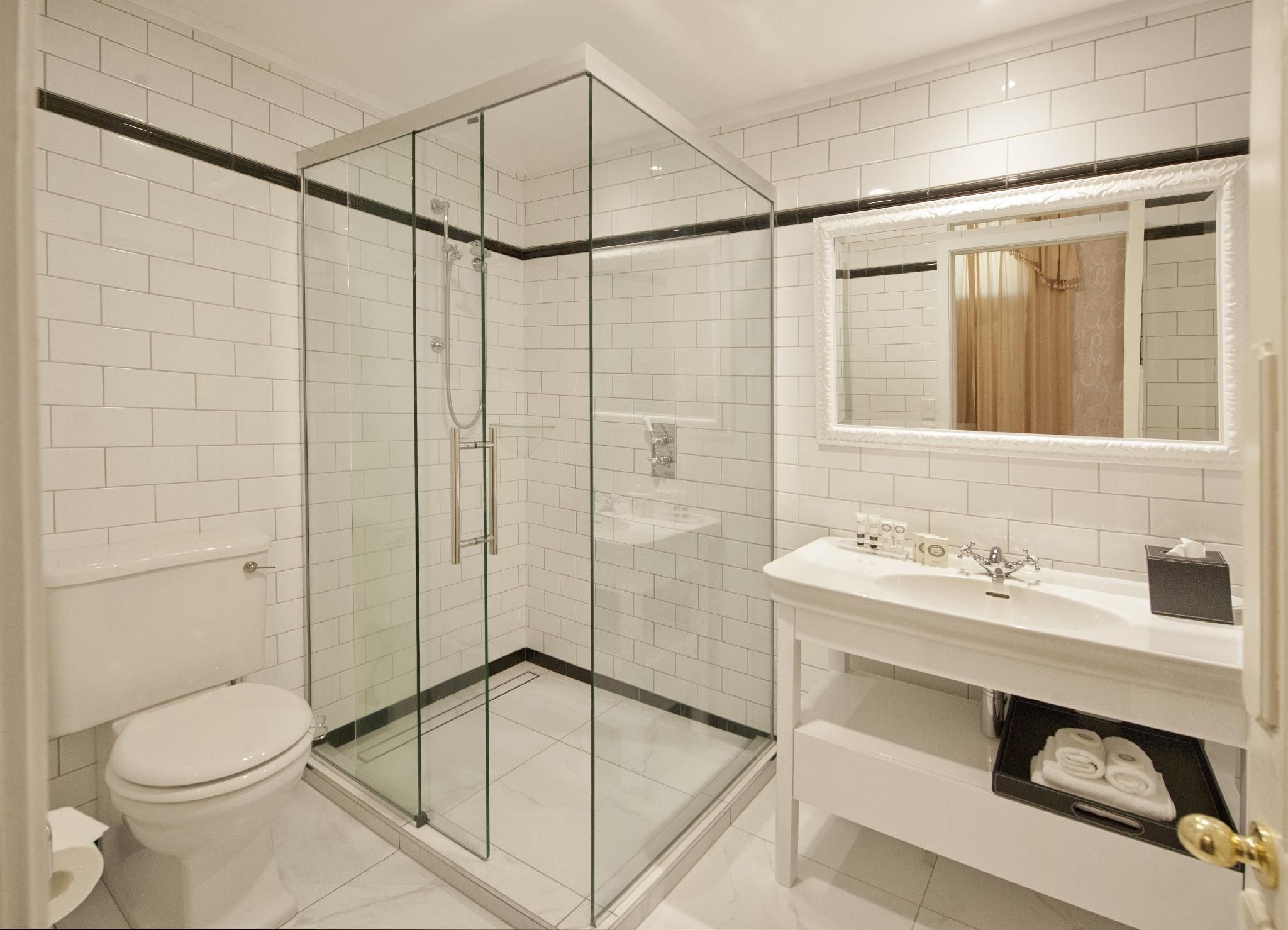 undefined Prince's Gate Hotel 8