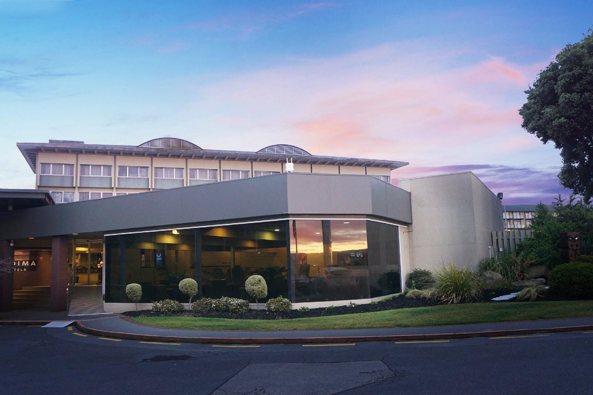 undefined Sudima Lake Rotorua Hotel 2