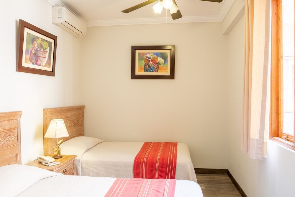 Antigua Miraflores Hotel Double Traditional Room 11
