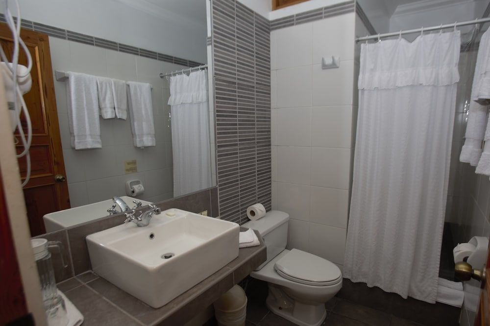 Antigua Miraflores Hotel Double Traditional Room 16
