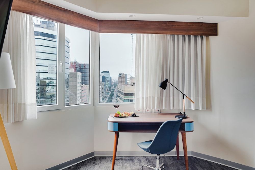 Crowne Plaza Lima by IHG Standard Room, 1 Queen Bed, City View 14