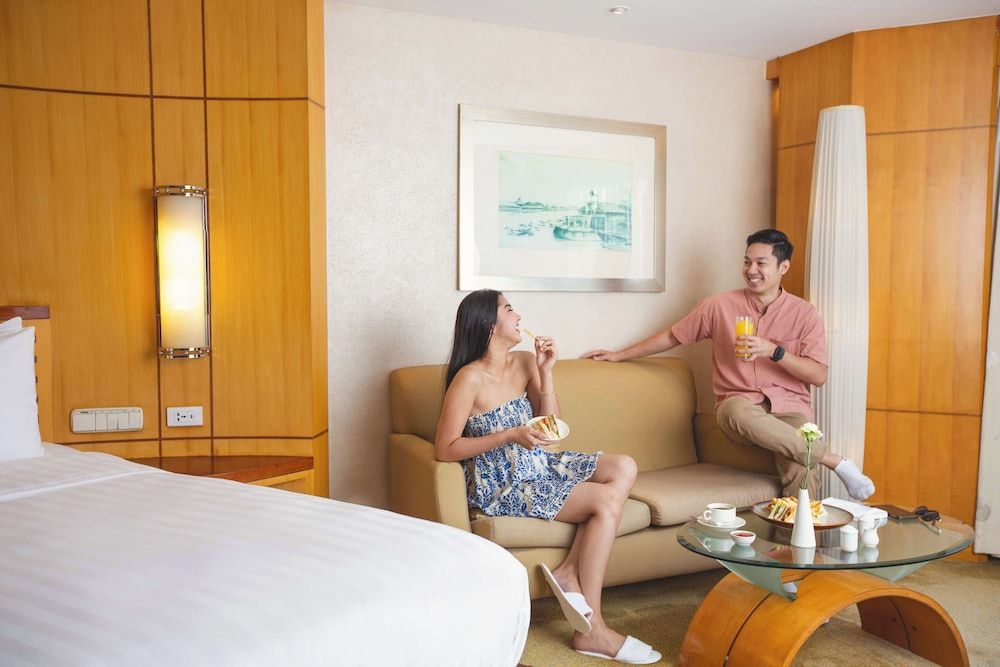 Makati Shangri-La, Manila Deluxe Room, 2 Twin Beds 3