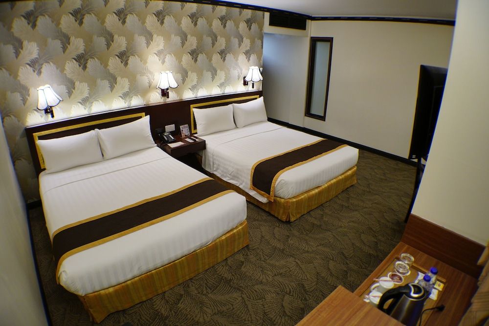 undefined Bayview Park Hotel Manila 7