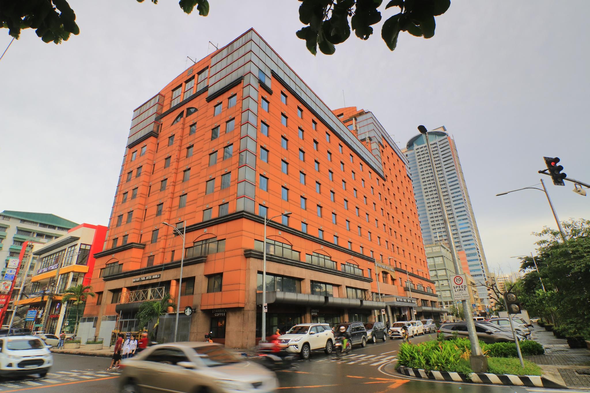 undefined Bayview Park Hotel 6