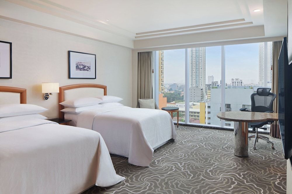 Sheraton Manila Bay Room, 2 Twin Beds 3