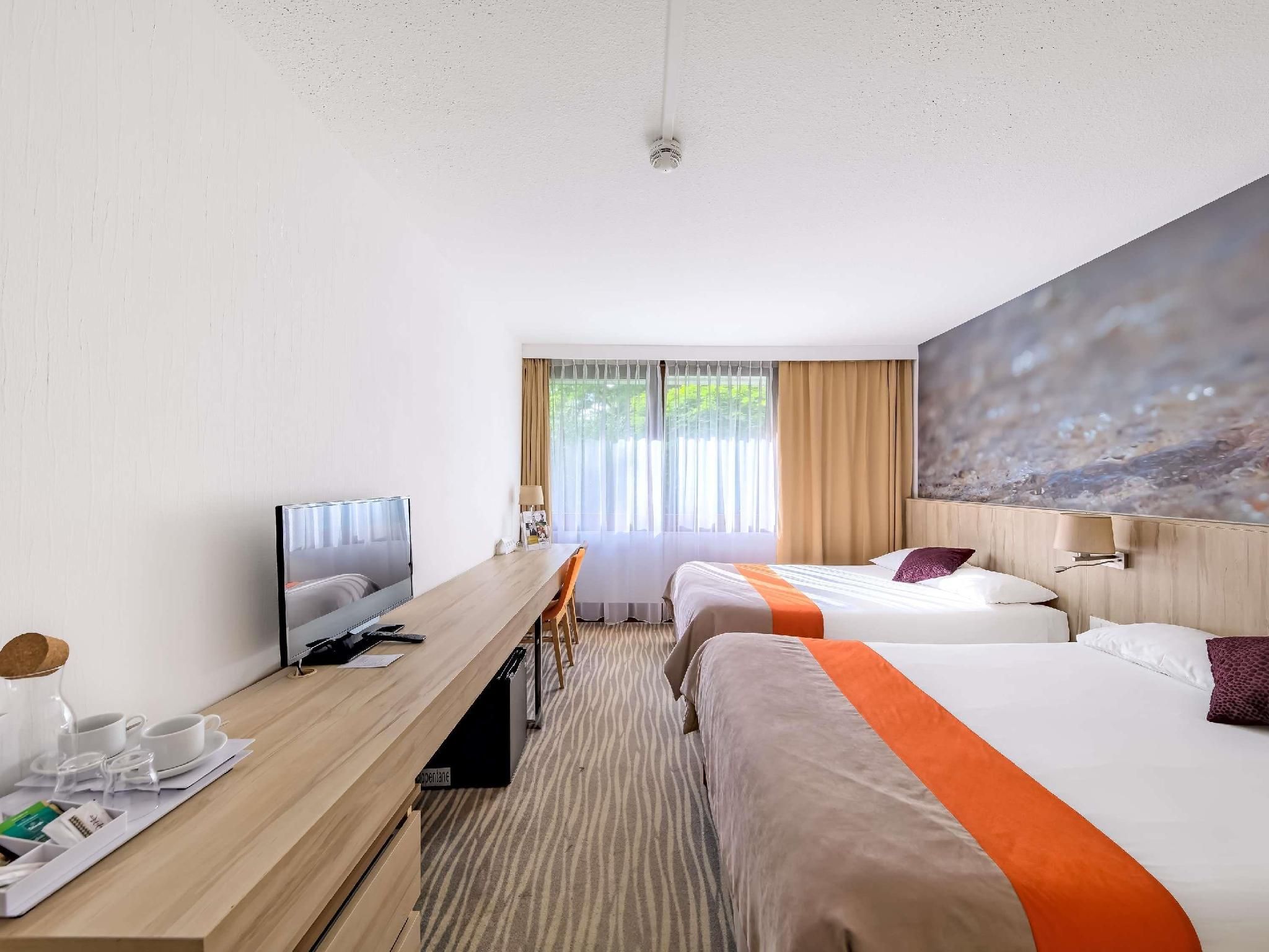 Standard Room with 2 single beds