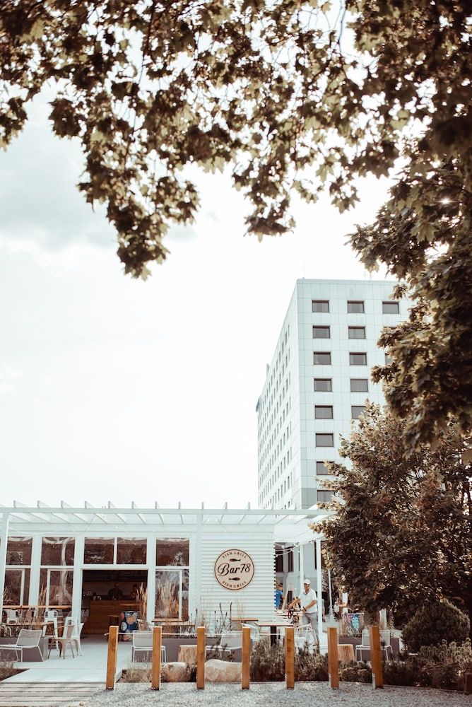 undefined Novotel Gdansk Marina 5