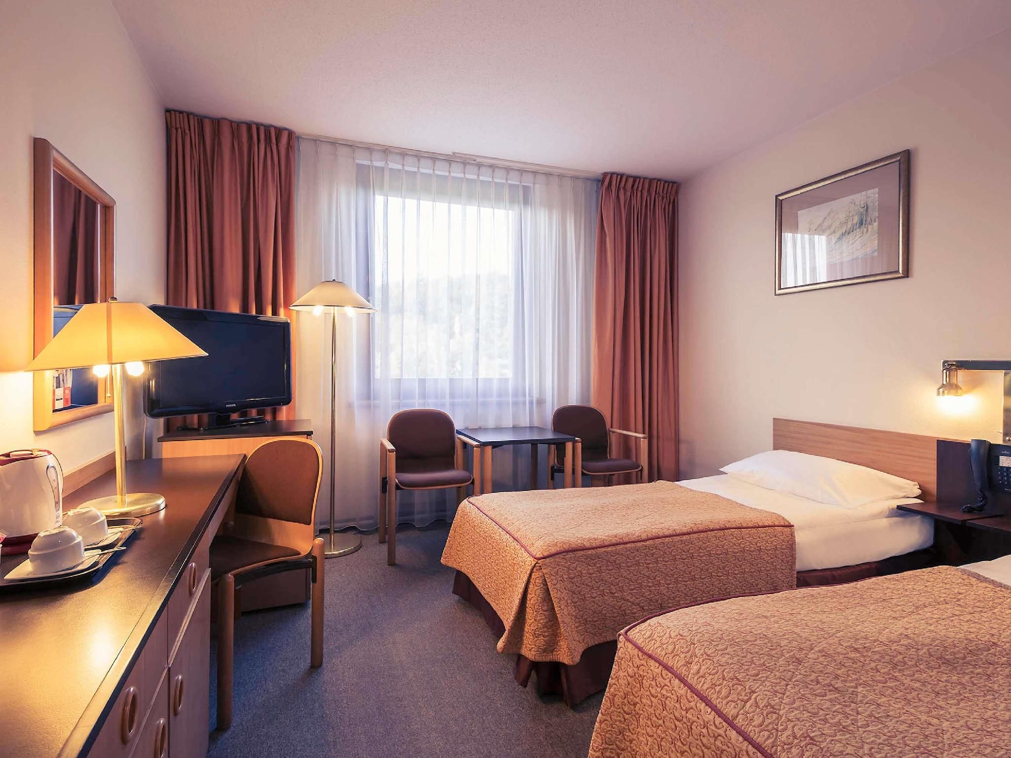 Standard Room with 2 Single Beds